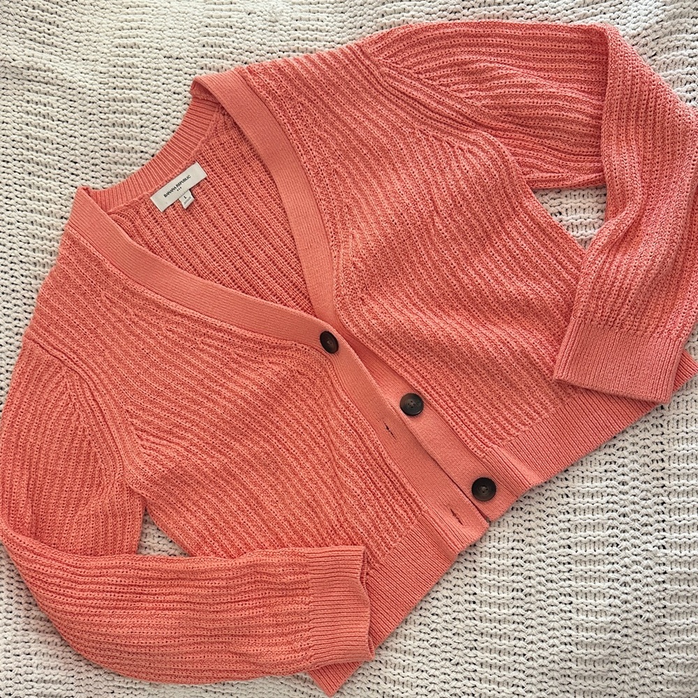 Banana Republic Coral Button-Front Cardigan, L, lightweight knit, v neck, soft
